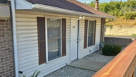 Image of 123A Skyline View Drive 2 BR (Collinsville, IL) Image of 123A Skyline View Drive 2 BR (Collinsville, IL)